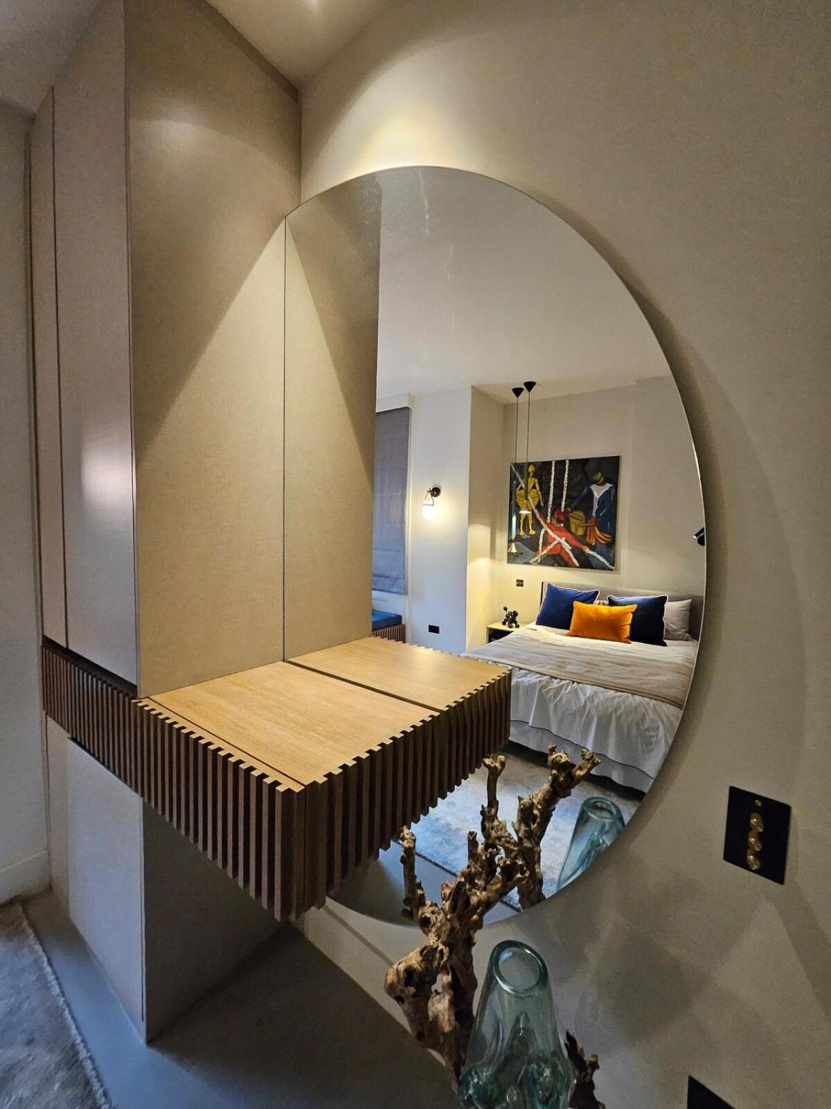 Appartamento 2-bedroom In West Kensington Londra